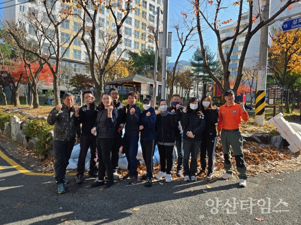 특전사사회봉사단 주거환경 개선 봉사ⓒ양산타임스