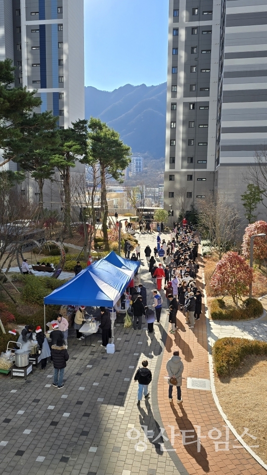 사송 더샵 데시앙아파트 4단지 입주민을 위한 크리스마스 축제 개최ⓒ양산타임스