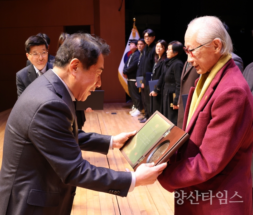양산예술인상 안창수 화백ⓒ양산타임스