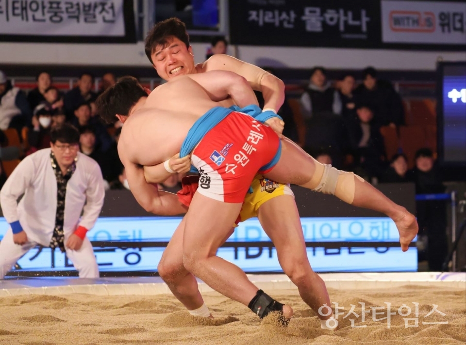 울주군 해뜨미씨름단 이광석, 설날씨름대회 태백장사 2연패 ⓒ양산타임스