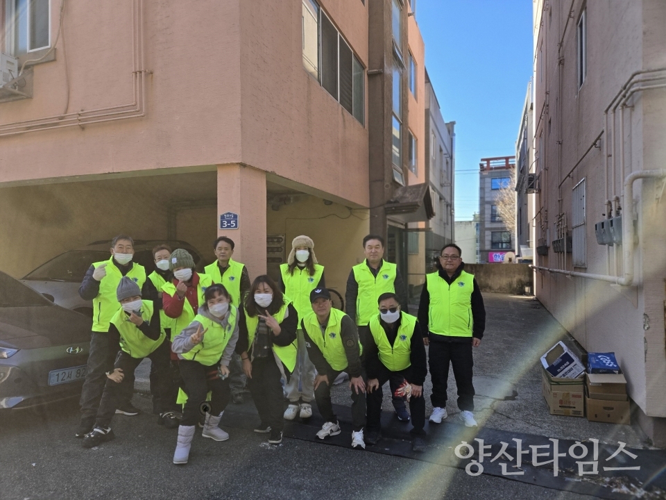 새오름봉사회 중증장애인 가구 방역소독 봉사ⓒ양산타임스