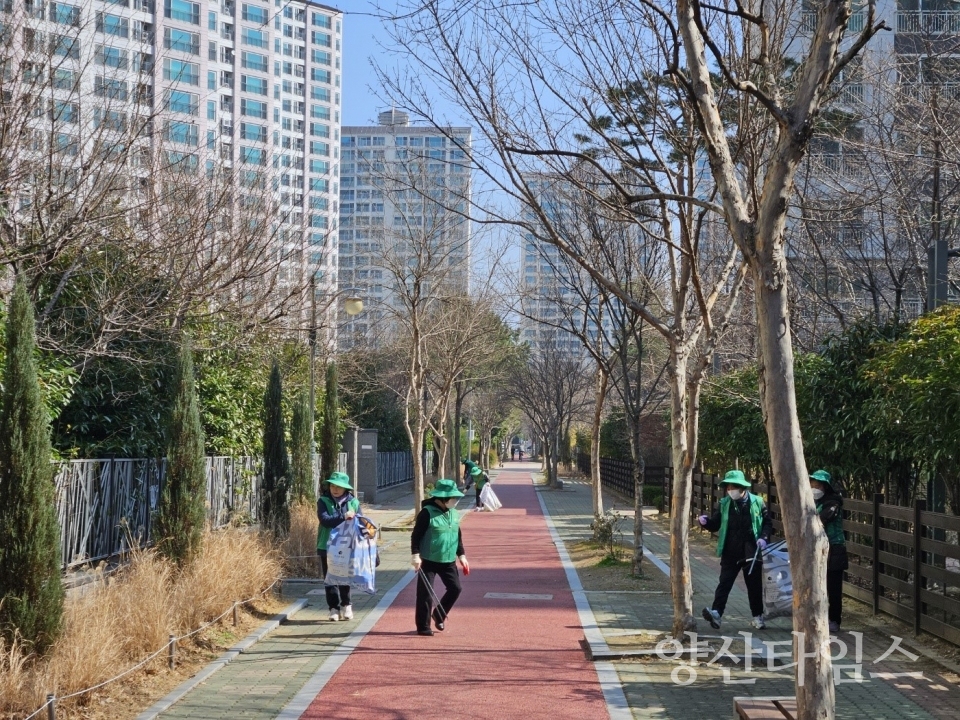 물금읍 새봄맞이 3월 국토대청소ⓒ양산타임스