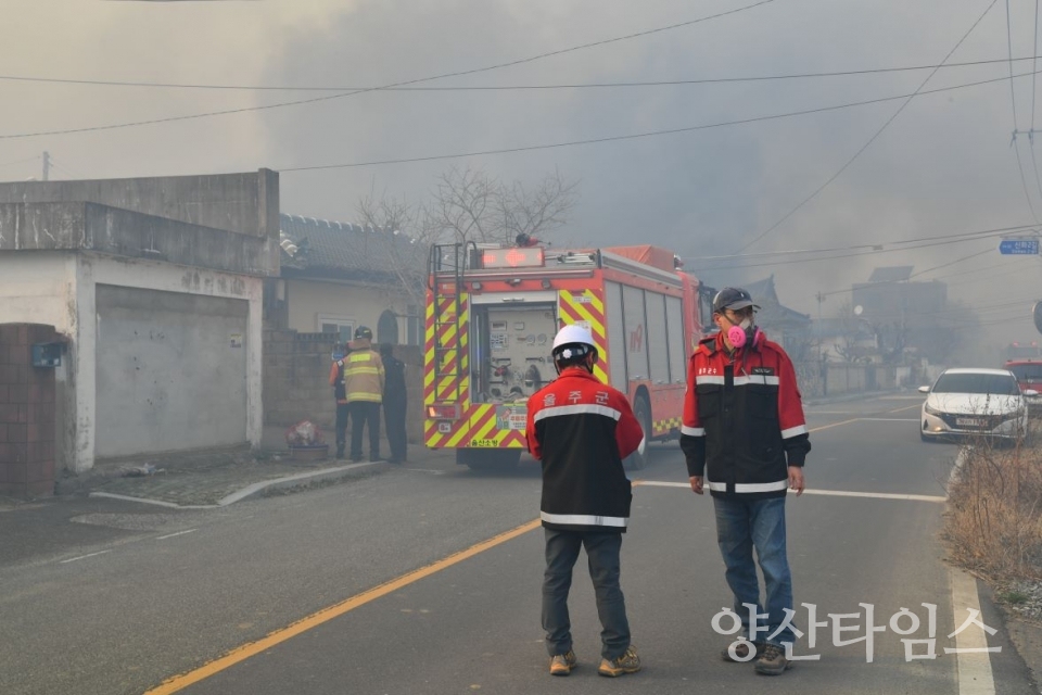 이순걸 울주군수, 언양읍 화장산 산불 주민 대피상황 점검 ⓒ양산타임스