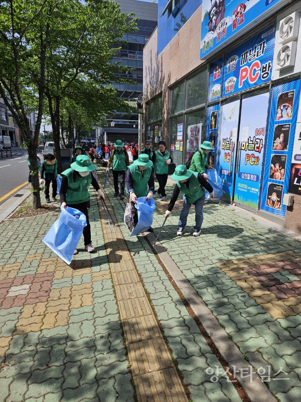 물금읍 4월 국토대청소ⓒ양산타임스