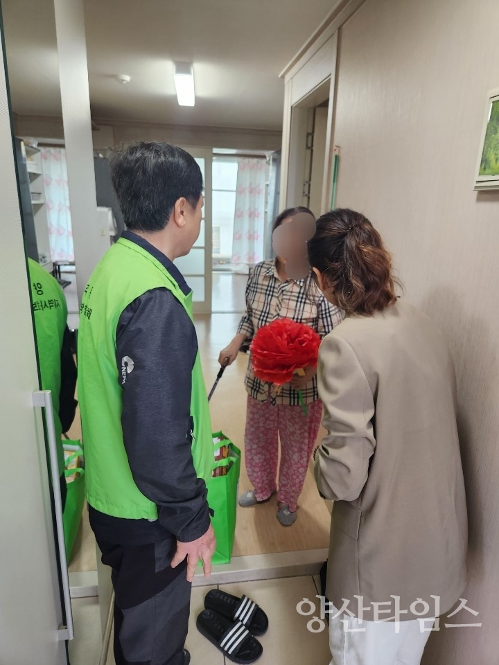양주동 감사의 효꾸러미 나눔ⓒ양산타임스