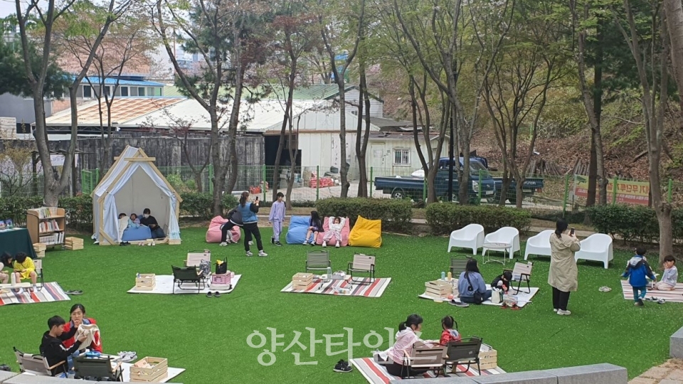 울주옹기종기도서관, 야외도서관 ‘초록빛 책마당’ 운영 ⓒ양산타임스