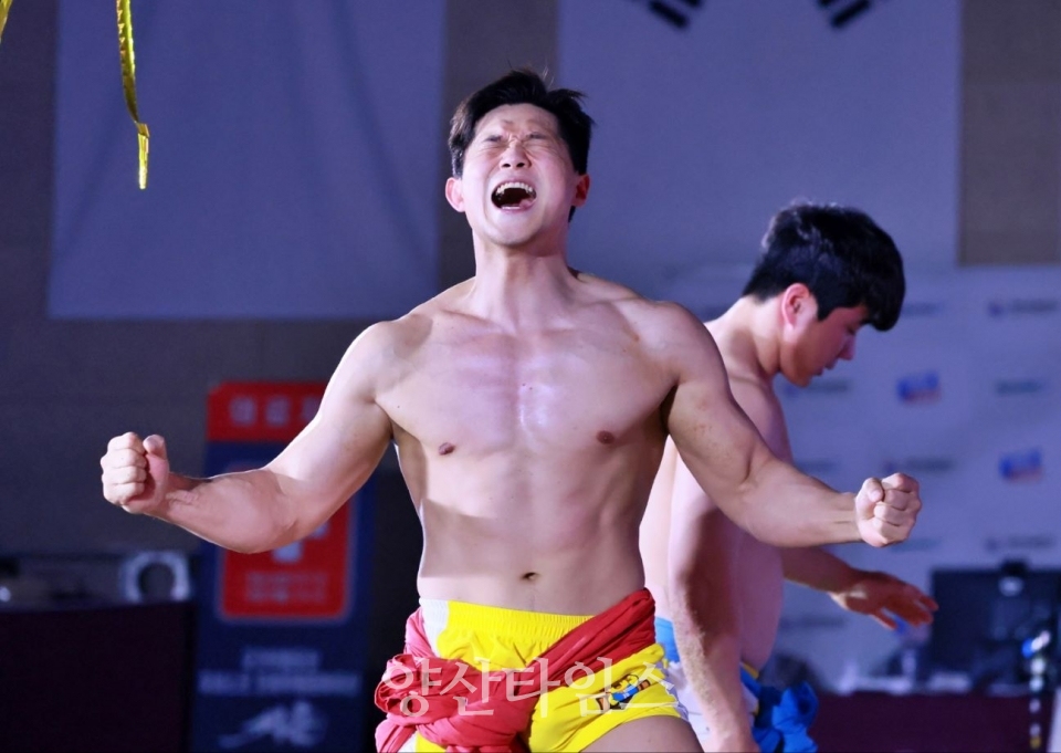 울주군청 해뜨미씨름단 노범수, 유성온천장사씨름대회 금강장사 등극 ⓒ양산타임스