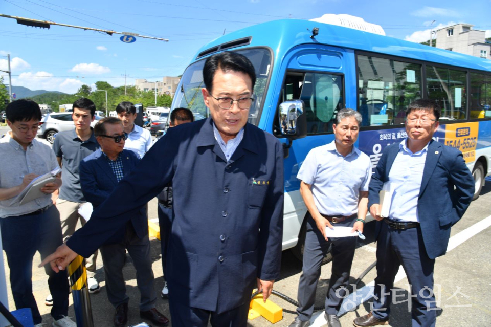 이순걸 울주군수, ‘범서지역 버스 개편’ 구영차고지 방문ⓒ양산타임스