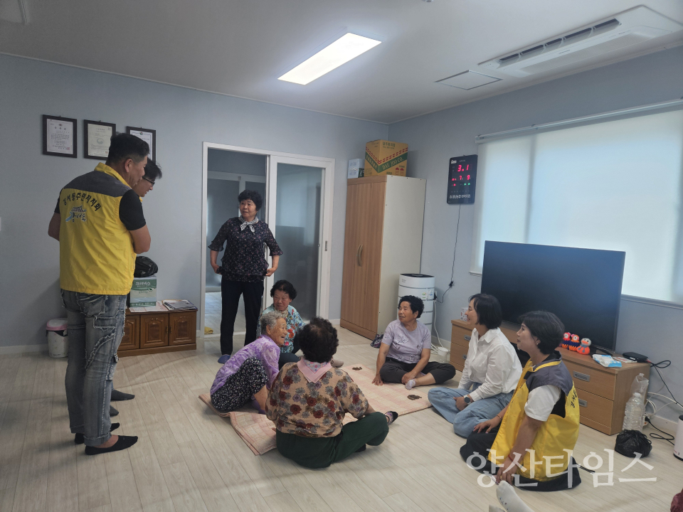 강서동 경로당 수박 나눔ⓒ양산타임스