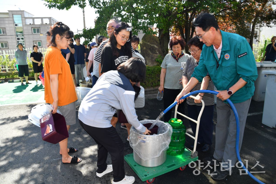 울주군, ‘전 직원 동원’ 단수 피해지역 물 공급 사투ⓒ양산타임스
