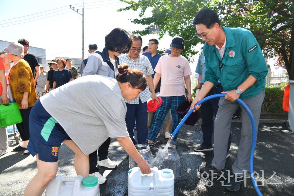 울주군, ‘전 직원 동원’ 단수 피해지역 물 공급 사투ⓒ양산타임스