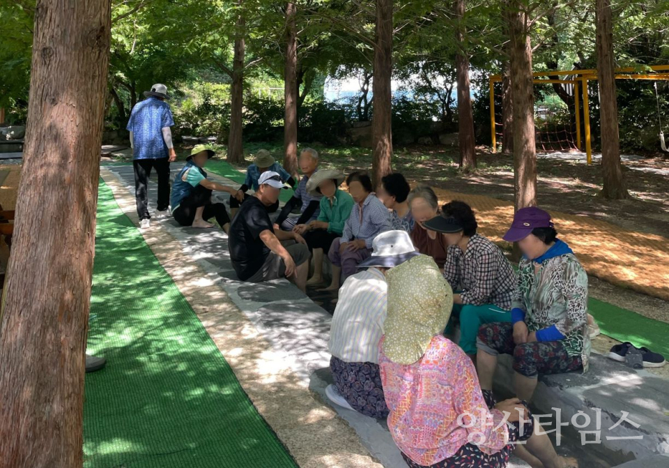 울주군치매안심센터, 치매안심마을 어르신 힐링나들이 체험ⓒ양산타임스