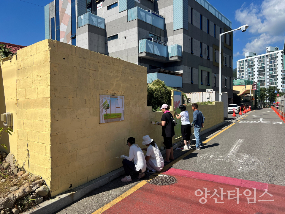 상북초 학부모회 통학로 환경개선 봉사ⓒ양산타임스