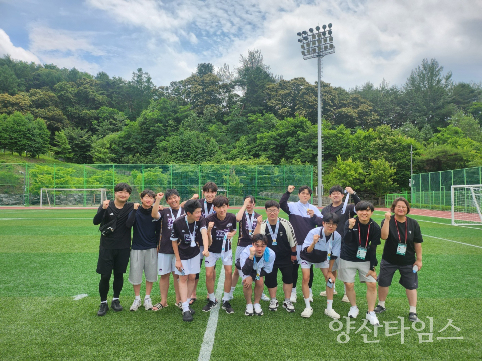 장벽을 넘어 하나로, 양산 올인 FC 2025년 여정 마무리 하고 내년 도약 다짐ⓒ양산타임스